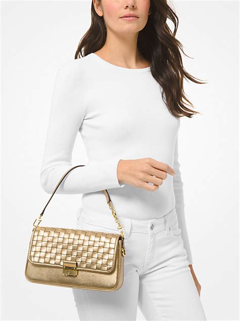 michael kors bradshaw small woven leather shoulder bag|michael kors black messenger bag.